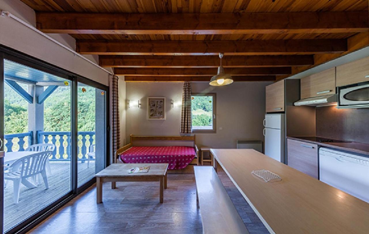 Residence Les Trois Vallees - Arreau Bagian luar foto