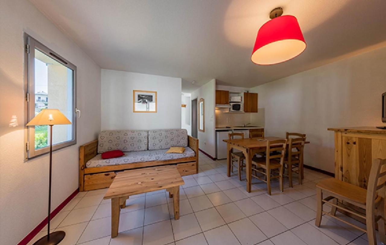 Residence Les Trois Vallees - Arreau Bagian luar foto