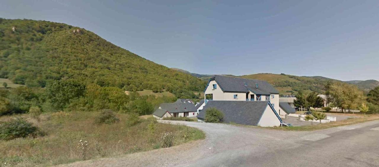 Residence Les Trois Vallees - Arreau Bagian luar foto